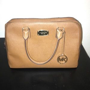 Michael Kors tote